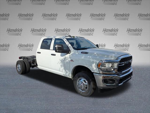 2024 RAM Ram 3500 Chassis Cab RAM 3500 TRADESMAN CREW CAB CHASSIS 4X2 60 CA