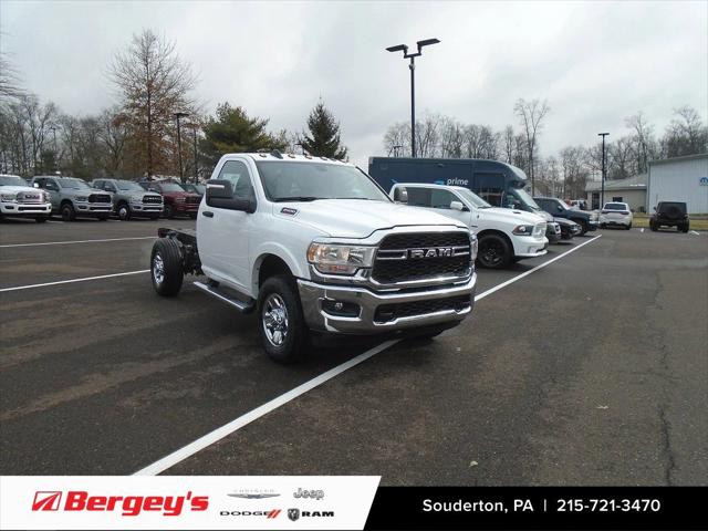 2024 RAM Ram 3500 Chassis Cab RAM 3500 TRADESMAN CHASSIS REGULAR CAB 4X4 60 CA