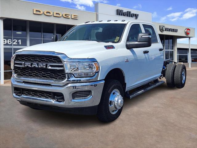 2024 RAM Ram 3500 Chassis Cab RAM 3500 TRADESMAN CREW CAB CHASSIS 4X2 60 CA 2024 RAM Ram 3500 Chassis Cab RAM 3500 TRADESMAN CREW CAB CHASSIS 4X2 60 CA