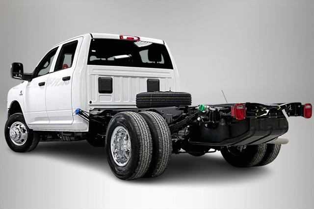 2024 RAM Ram 3500 Chassis Cab RAM 3500 TRADESMAN CREW CAB CHASSIS 4X4 60 CA