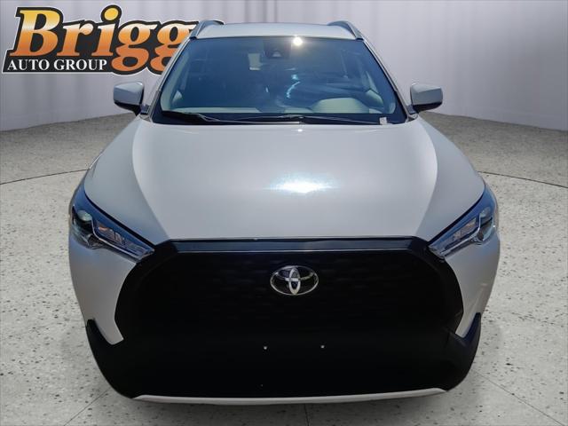 2022 Toyota Corolla Cross LE 2022 Toyota Corolla Cross LE