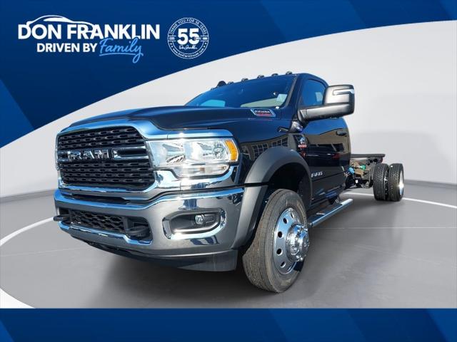 2024 RAM Ram 5500 Chassis Cab RAM 5500 SLT CHASSIS REGULAR CAB 4X4 120 CA