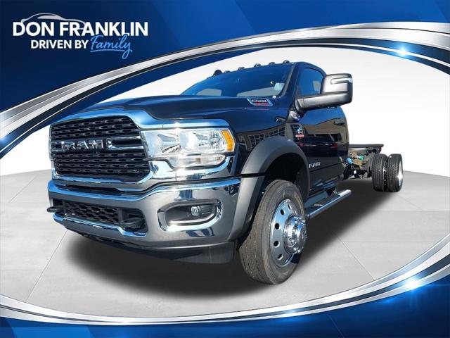2024 RAM 5500 Chassis RAM 5500 SLT CHASSIS REGULAR CAB 4X4 120 CA