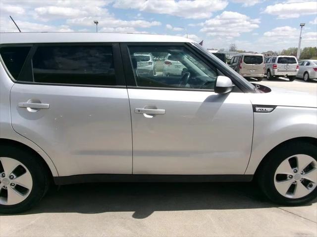 2016 Kia Soul Base
