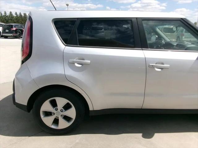 2016 Kia Soul Base