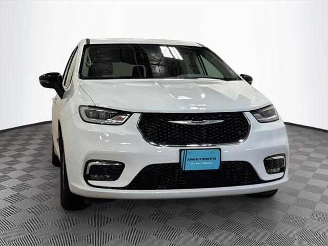 2024 Chrysler Pacifica PACIFICA TOURING L 2024 Chrysler Pacifica PACIFICA TOURING L