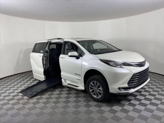 2021 Toyota Sienna XLE for sale in Phoenix, AZ