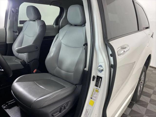 2021 Toyota Sienna XLE