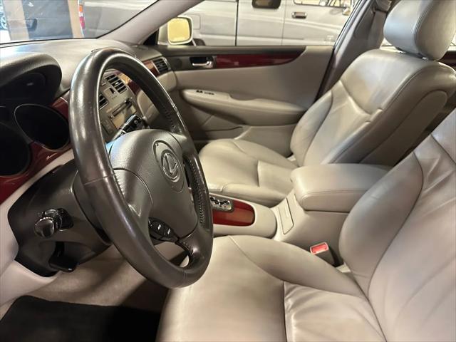 2002 Lexus ES 300 Base (A4)