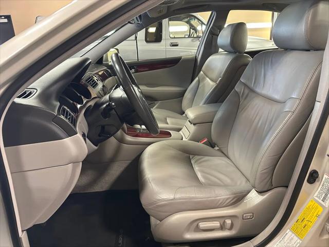 2002 Lexus ES 300 Base (A4)