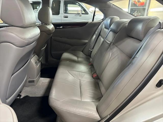 2002 Lexus ES 300 Base (A4)