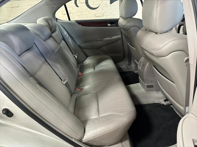 2002 Lexus ES 300 Base (A4)