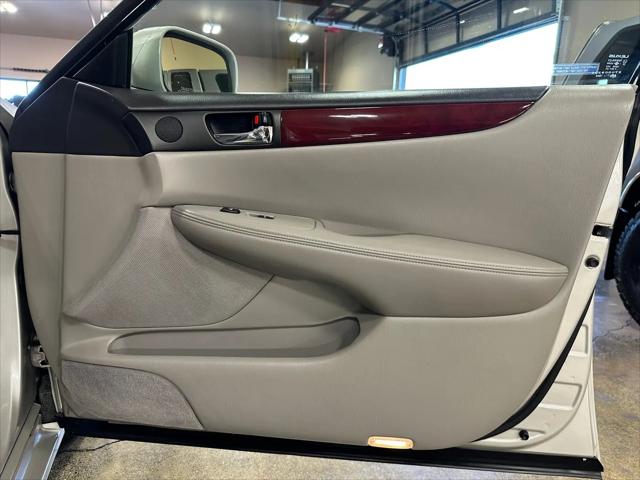 2002 Lexus ES 300 Base (A4)