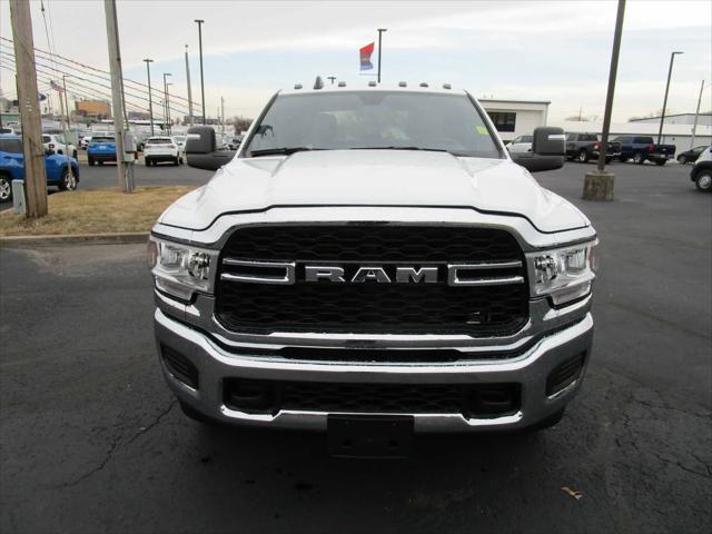 2024 RAM Ram 3500 RAM 3500 TRADESMAN CREW CAB 4X4 64 BOX