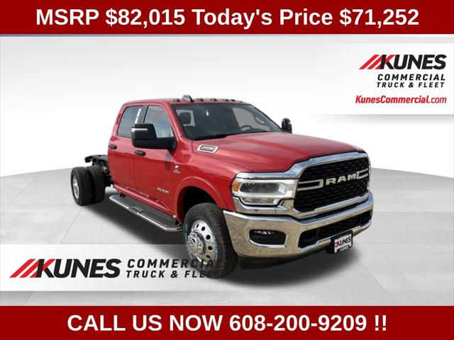 2024 RAM Ram 3500 Chassis Cab RAM 3500 SLT CREW CAB CHASSIS 4X4 60 CA