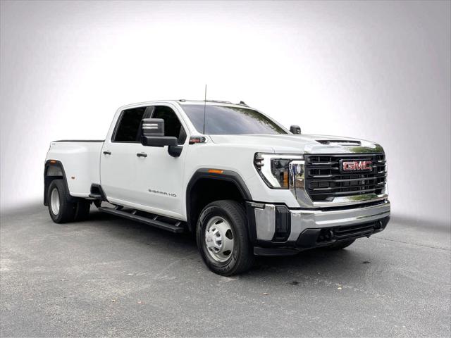 2024 GMC Sierra 3500HD 4WD Crew Cab Long Bed Pro 2024 GMC Sierra 3500HD 4WD Crew Cab Long Bed Pro