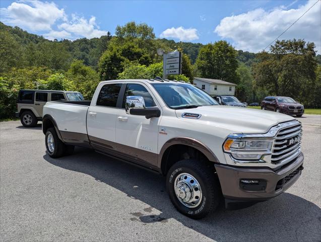 2024 RAM Ram 3500 RAM 3500 LIMITED LONGHORN CREW CAB 4X4 8 BOX