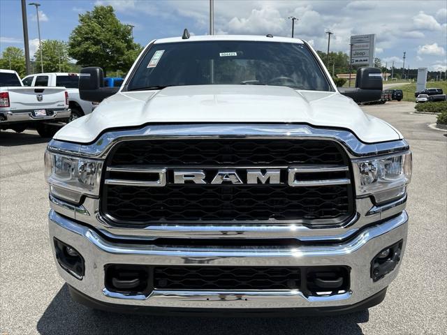 2024 RAM Ram 3500 RAM 3500 TRADESMAN CREW CAB 4X4 64 BOX