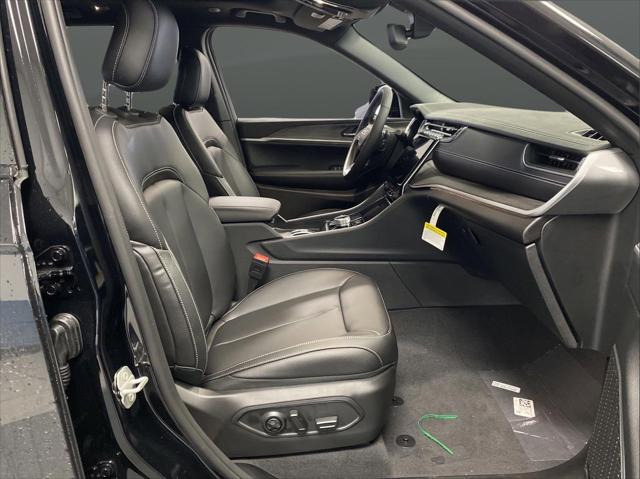 2024 Jeep Grand Cherokee Unknown