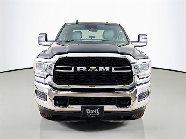 2024 RAM Ram 3500 RAM 3500 TRADESMAN CREW CAB 4X4 64 BOX