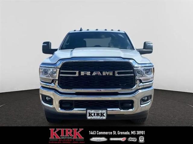 2024 RAM Ram 3500 RAM 3500 TRADESMAN CREW CAB 4X4 8 BOX