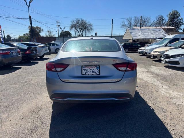 2015 Chrysler 200 Limited