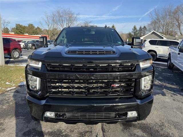 2022 Chevrolet Silverado 2500HD 4WD Crew Cab Standard Bed LTZ