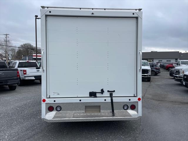 2024 Ford E-450 Cutaway E450