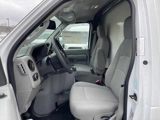 2024 Ford E-450 Cutaway E450