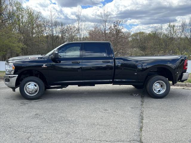 2024 RAM Ram 3500 RAM 3500 TRADESMAN CREW CAB 4X4 8 BOX