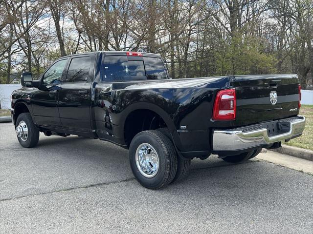 2024 RAM Ram 3500 RAM 3500 TRADESMAN CREW CAB 4X4 8 BOX