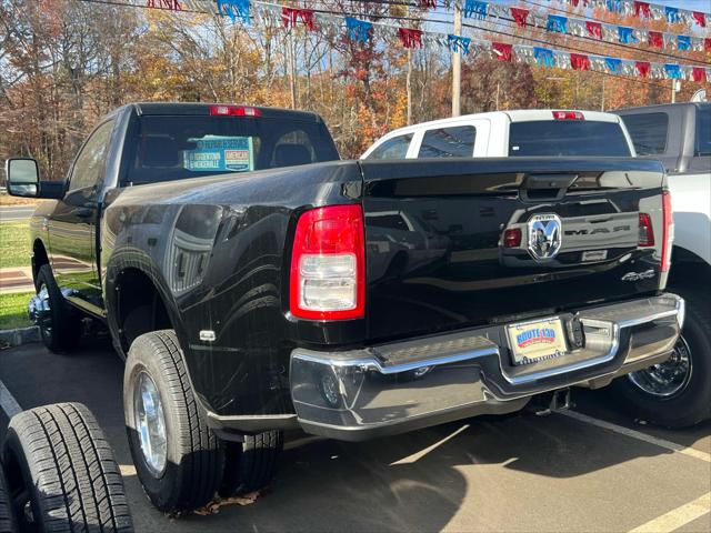 2024 RAM Ram 3500 RAM 3500 TRADESMAN REGULAR CAB 4X4 8 BOX