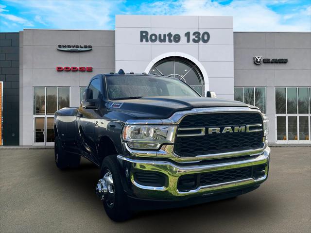 2024 RAM Ram 3500 RAM 3500 TRADESMAN REGULAR CAB 4X4 8 BOX