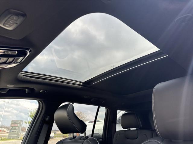 2024 Jeep Grand Cherokee 4xe GRAND CHEROKEE OVERLAND 4xe 2024 Jeep Grand Cherokee 4xe GRAND CHEROKEE OVERLAND 4xe