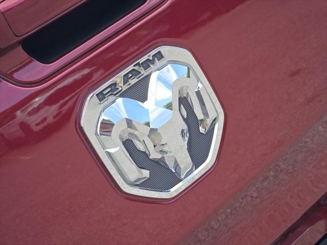 2021 Ram 1500 Big Horn Crew Cab 4x4 5'7" Box