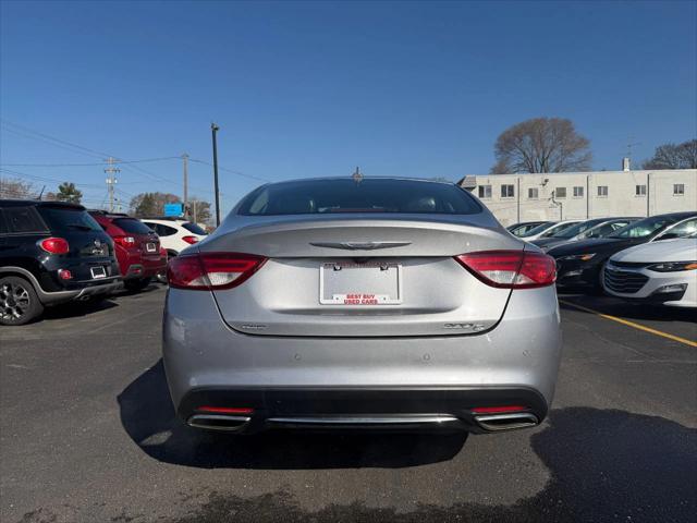 2016 Chrysler 200 C