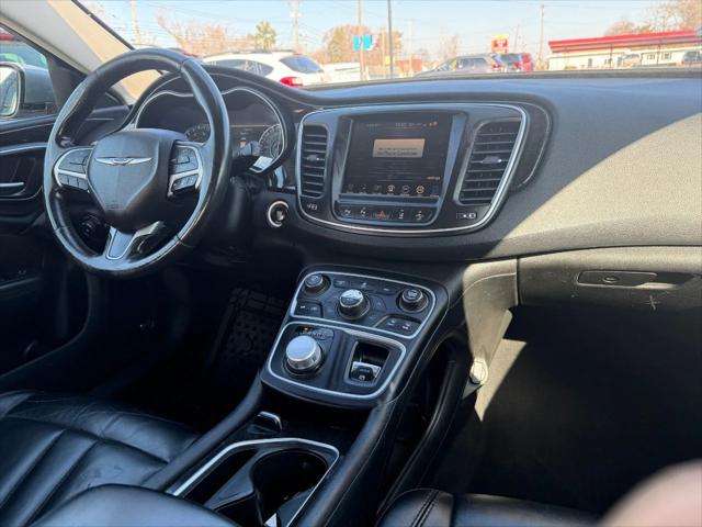 2016 Chrysler 200 C