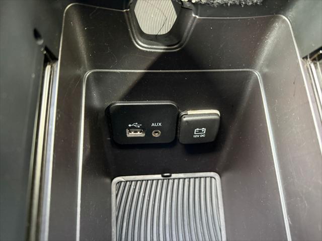 2016 Chrysler 200 C