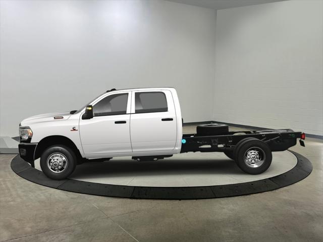 2024 RAM Ram 3500 Chassis Cab RAM 3500 TRADESMAN CREW CAB CHASSIS 4X2 60 CA