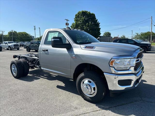 2024 RAM Ram 3500 Chassis Cab RAM 3500 TRADESMAN CHASSIS REGULAR CAB 4X4 60 CA