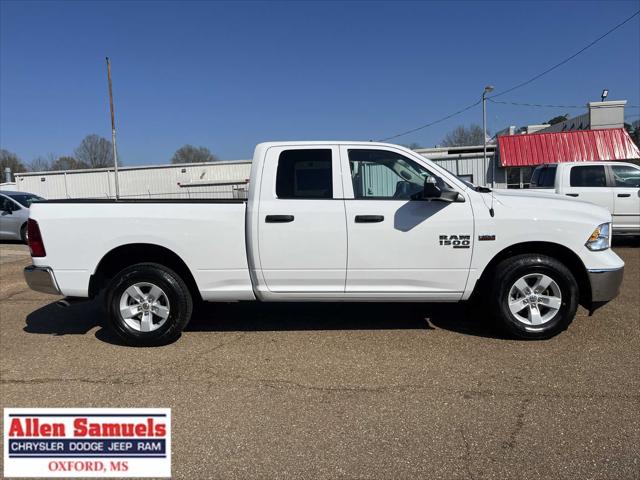 2024 RAM Ram 1500 Classic RAM 1500 CLASSIC TRADESMAN QUAD CAB 4X4 64 BOX