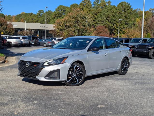 2023 Nissan Altima SR FWD 2023 Nissan Altima SR FWD