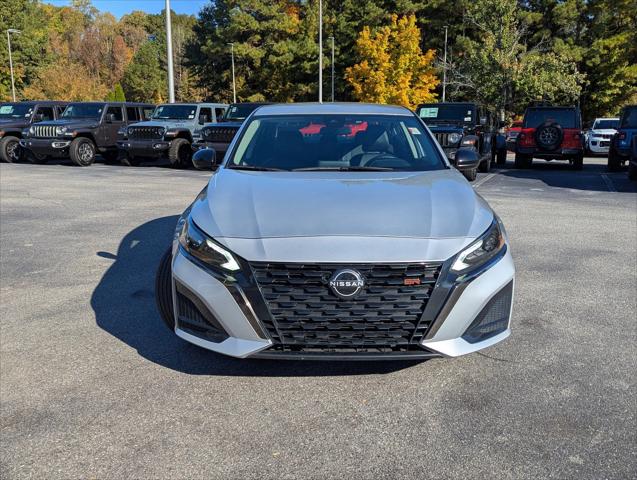 2023 Nissan Altima SR FWD 2023 Nissan Altima SR FWD