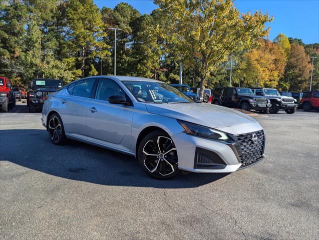 2023 Nissan Altima SR FWD 2023 Nissan Altima SR FWD