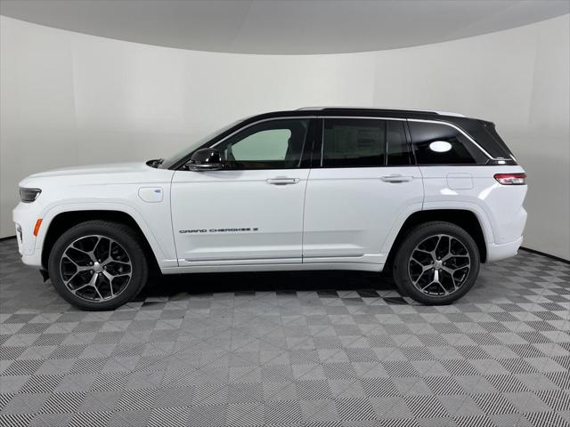 2022 Jeep Grand Cherokee 4xe Summit Reserve 4x4 2022 Jeep Grand Cherokee 4xe Summit Reserve 4x4