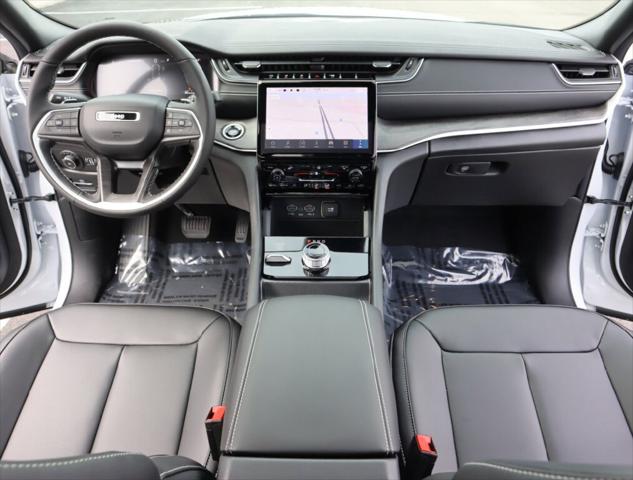 2024 Jeep Grand Cherokee GRAND CHEROKEE L LIMITED 4X4