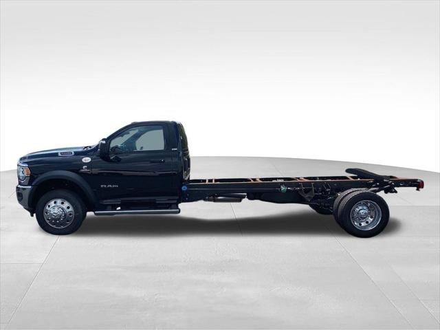 2024 RAM Ram 5500 Chassis Cab RAM 5500 SLT CHASSIS REGULAR CAB 4X4 120 CA