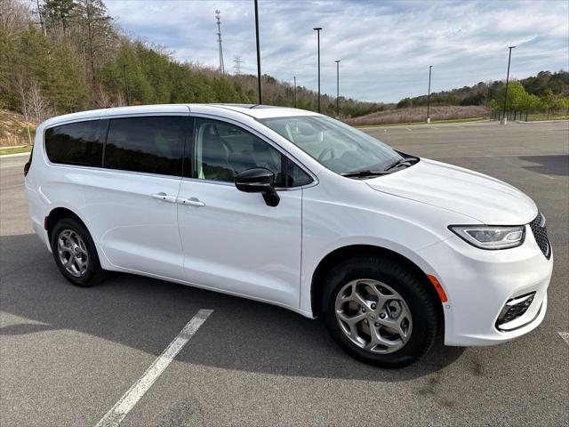 2024 Chrysler Pacifica PACIFICA LIMITED AWD