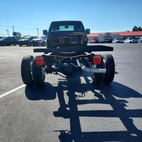 2024 RAM Ram 5500 Chassis Cab RAM 5500 SLT CHASSIS REGULAR CAB 4X4 120 CA