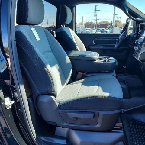 2024 RAM Ram 5500 Chassis Cab RAM 5500 SLT CHASSIS REGULAR CAB 4X4 120 CA